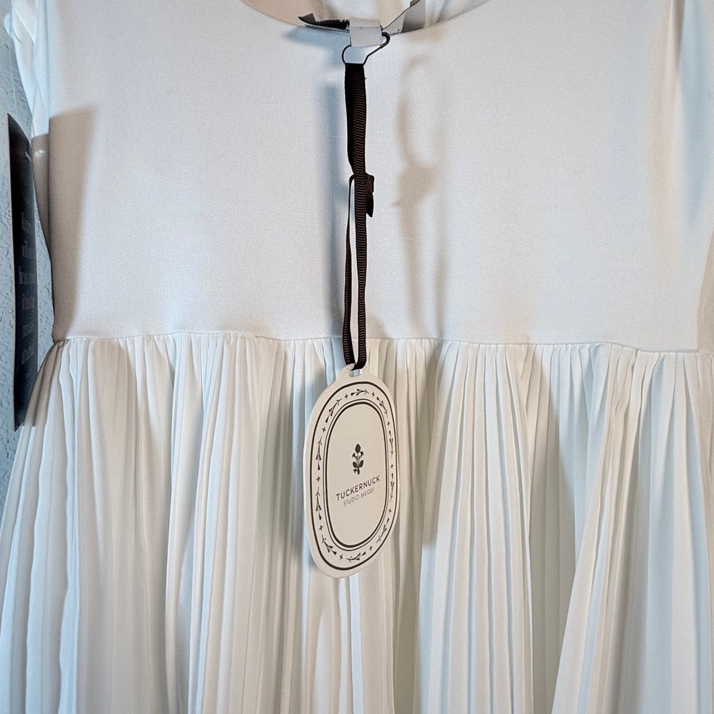 Tuckernuck Studio McGee Tennis Dress White Womens S Pleated Striped Hem NWT - Picture 4 of 10